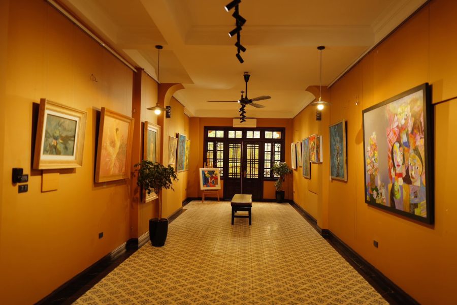 Không gian nghệ thuật Vân Art