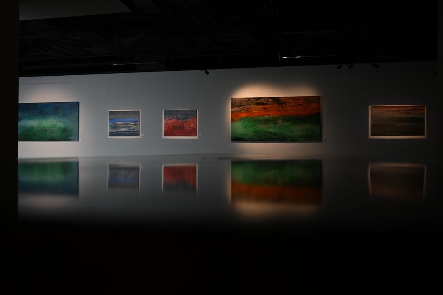 Không gian tranh của họa sĩ Ca Lê Thắng