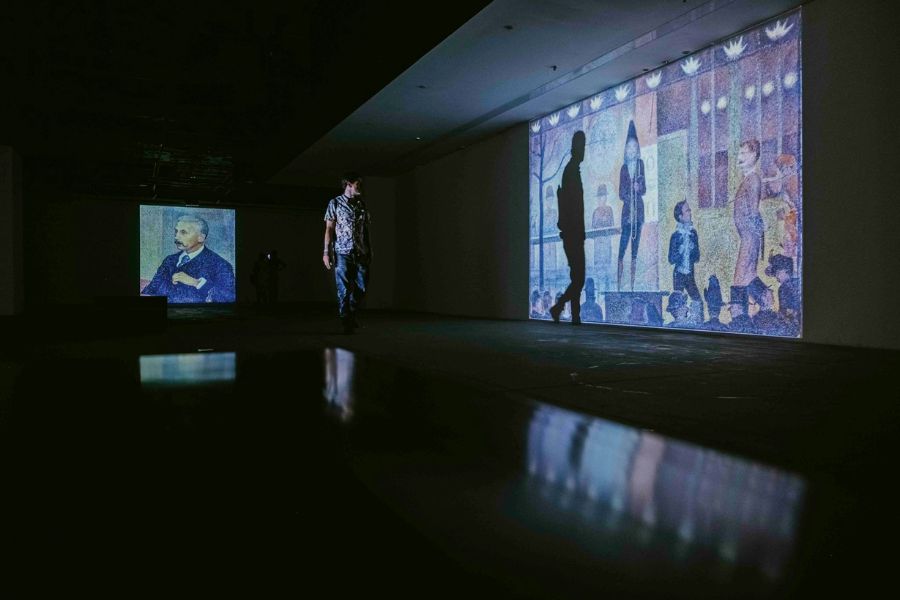 Trường phái chấm họa trong Ngẫu biến hạnh phúc