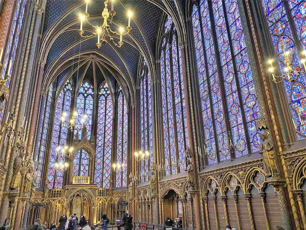 biểu hiện nghệ thuật của Kiến Trúc Gothic