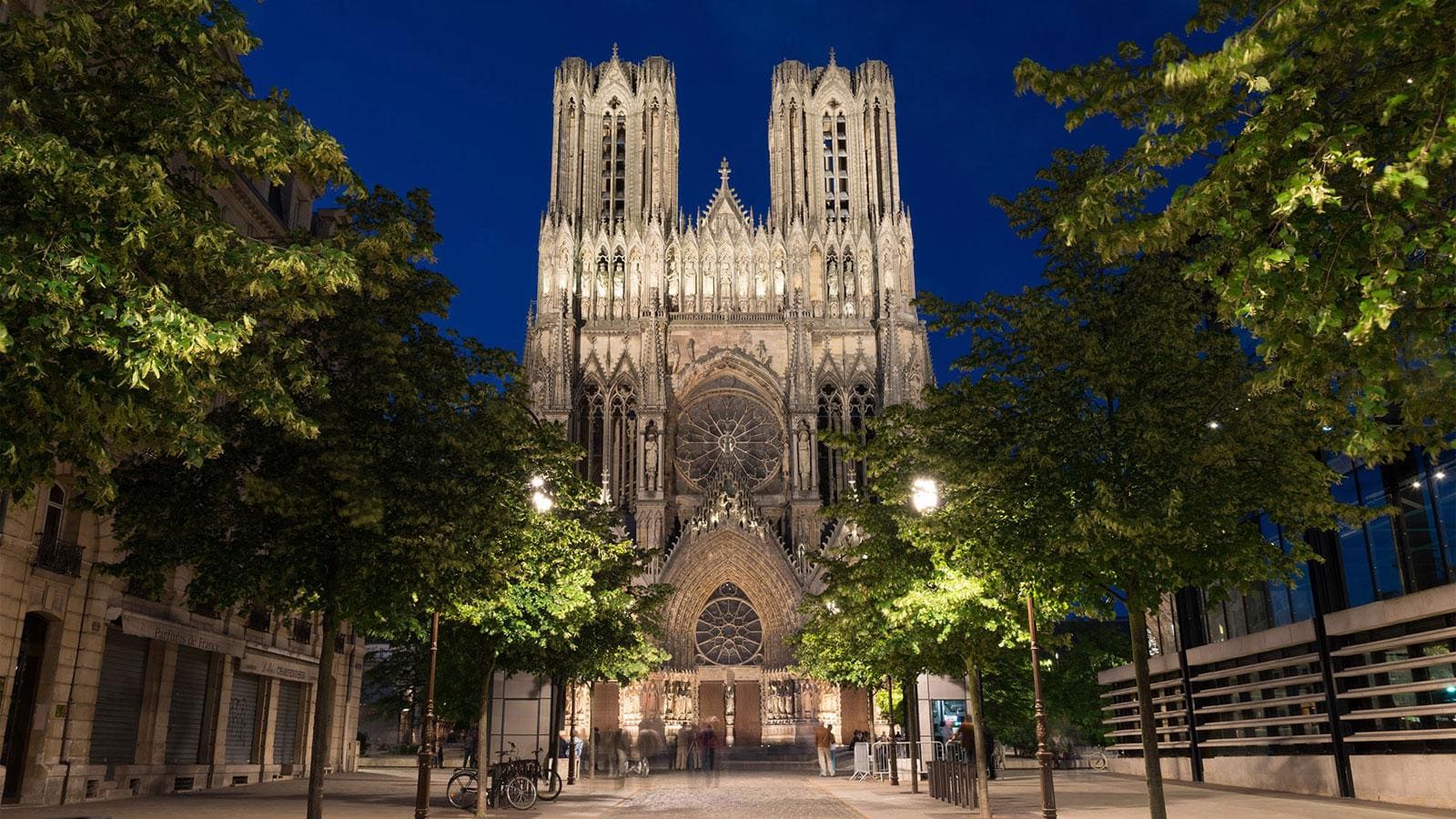 như thế nào là Kiến Trúc Gothic